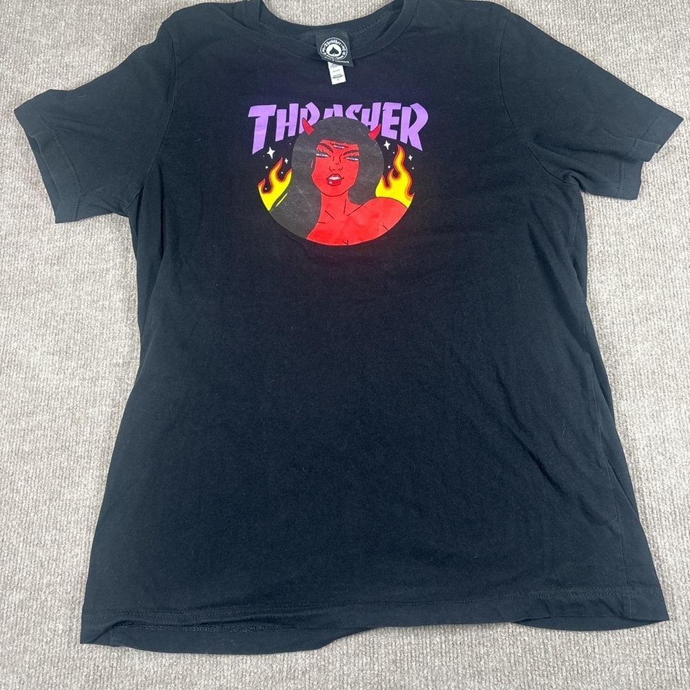 Thrasher Black Graphic T-Shirt Devil Girl Flames Skate Tee Size L 0187